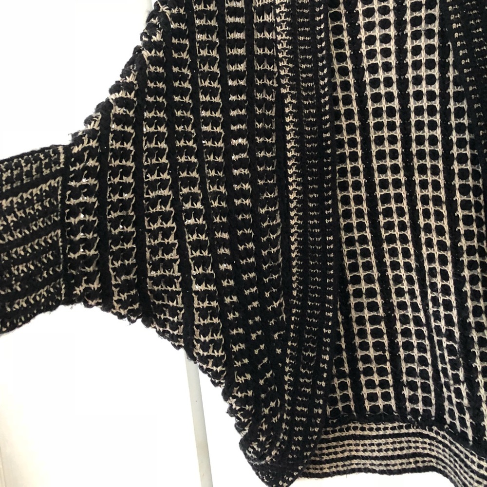 Cardigan - Picture 2 of 4